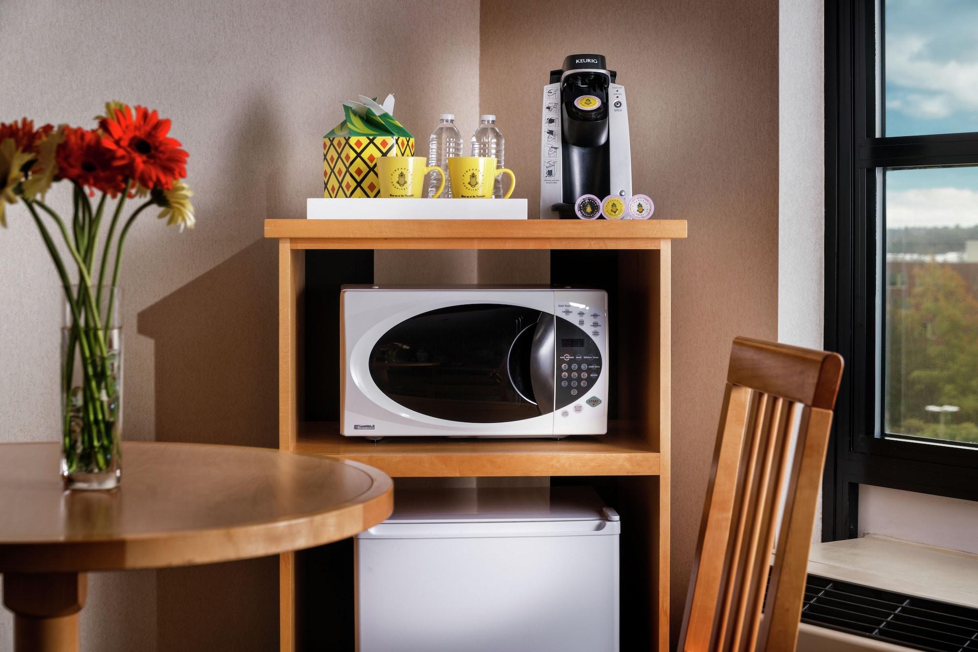 Staypineapple, University Inn, University District Сиатъл Екстериор снимка