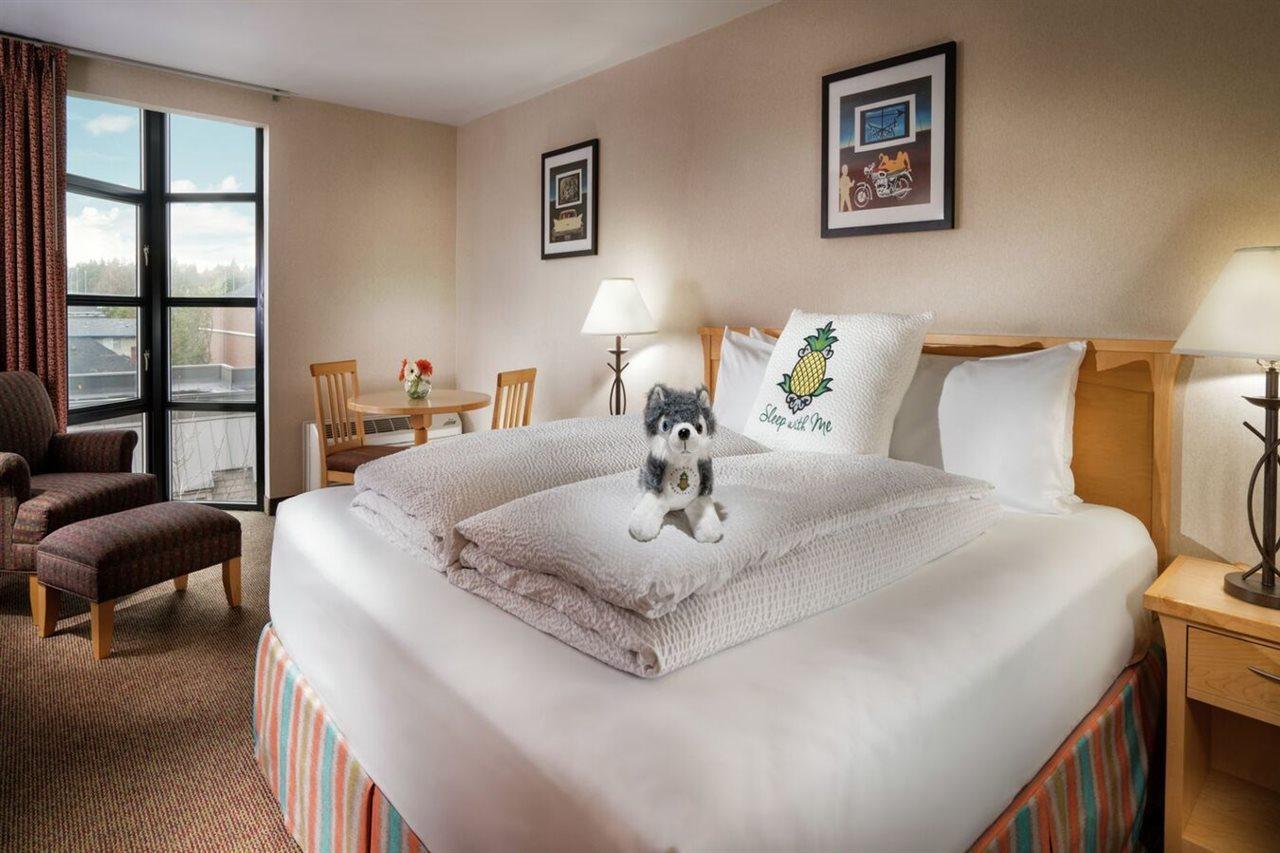 Staypineapple, University Inn, University District Сиатъл Екстериор снимка