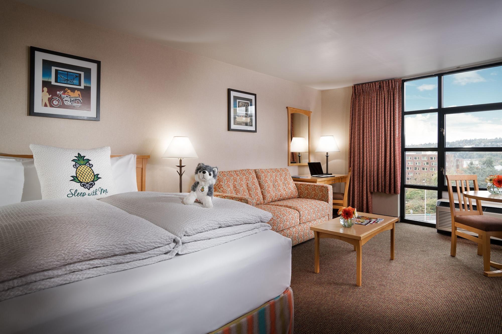Staypineapple, University Inn, University District Сиатъл Екстериор снимка