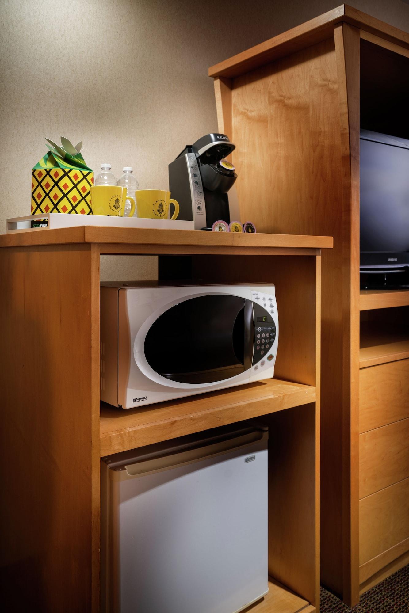 Staypineapple, University Inn, University District Сиатъл Екстериор снимка